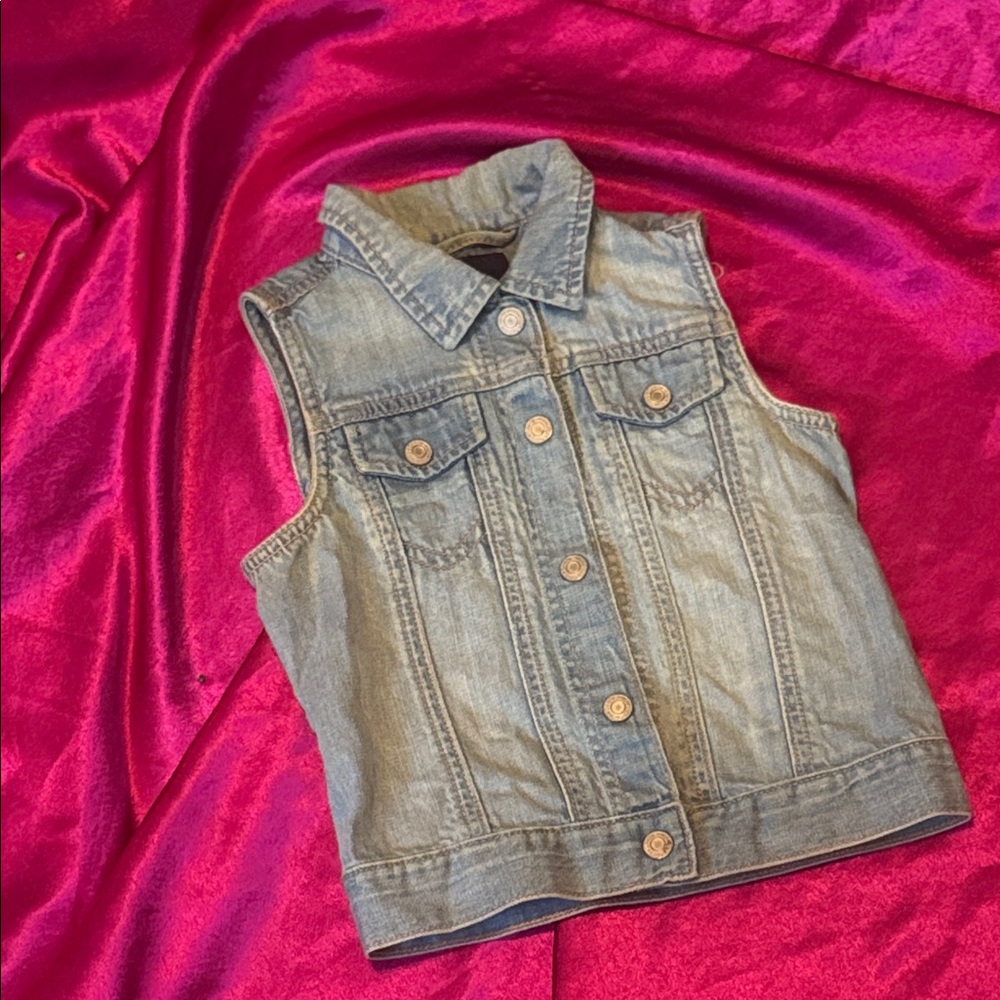 Gap kids size small Stylish Denim Kids Vest